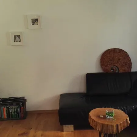 Haus Liebevoll In Wald 102